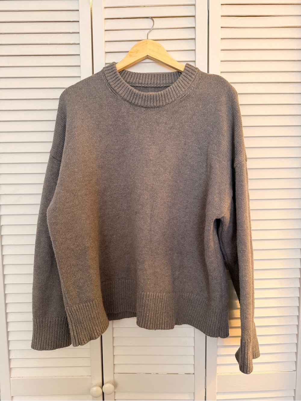 Oversized Gray Crewneck Sweater Size L